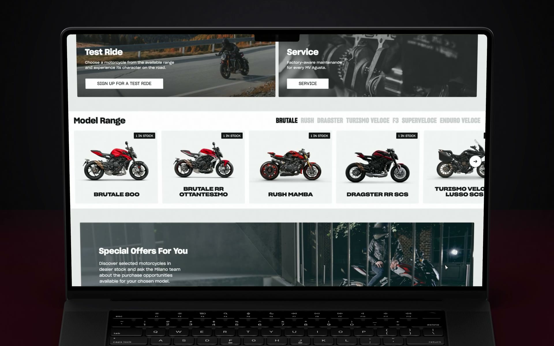 MV Agusta dealer website: a gold motorcycle close-up, the model range and a full-screen presentation of the Dragster RR SCS.
