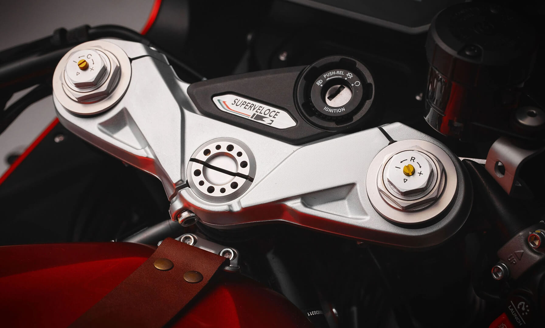 Superveloce S, official photograph 2 of 8